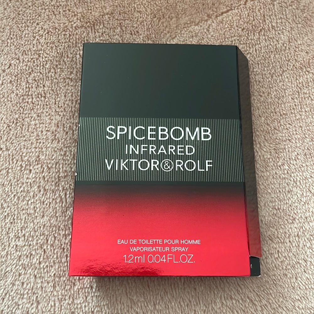 ♥️ Viktor & Rolf spicebomb infrared